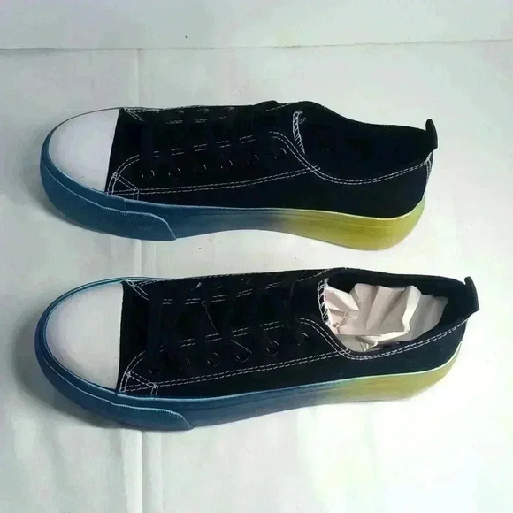 Olivia miller glitter sole low top sneaker - Picture 6 of 9